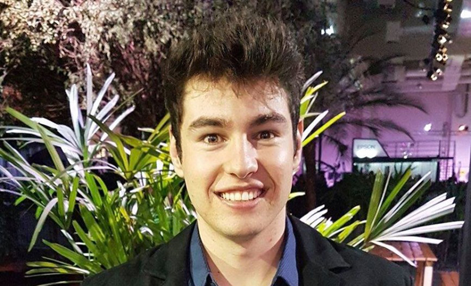 Do staff SMN Tecnologia da Informação, simpático e competente Vinicius Mussak