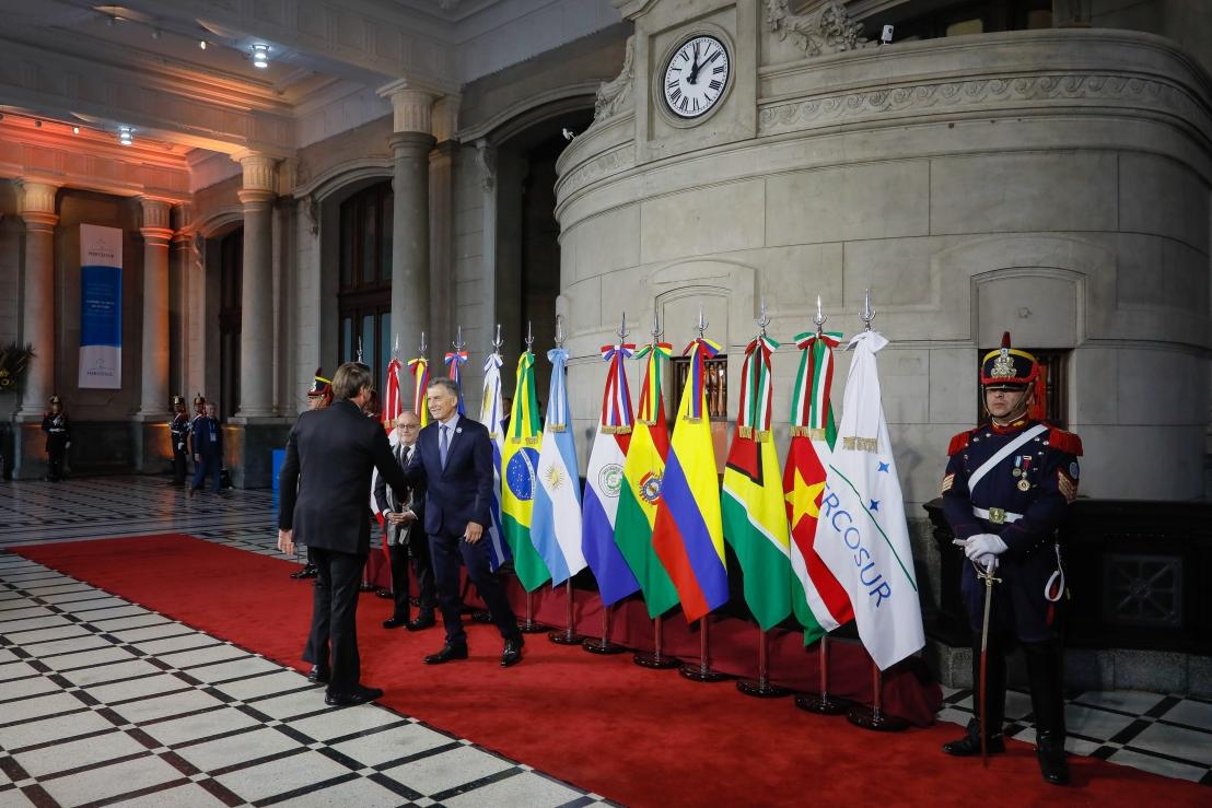 (Santa Fé - Argentina, 17/07/2019) Presidente da República Jair Bolsonaro cumprimenta o Presidente da República Argentina, Mauricio Macri