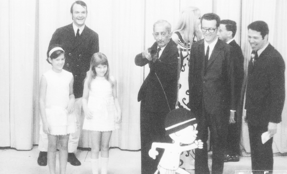  Esta foto já foi exibida, mas decidi mostrá-la novamente hoje, como homenagem ao Doutor Lancha, da época em que ele era prefeito e esteve conosco naquele Cidade Contra Cidade que era comandado pelo Sílvio Santos, na extinta TV-Tupi. Isso lá em 1970. Repa