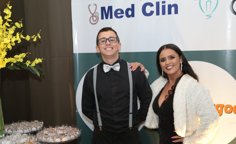 No click com sua mãe Vânia de Paula, o bartender nota mil, Bruno Pereira