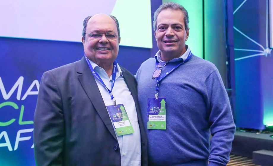 Vice-presidente do Conselho do Magazine Luiza, Marcelo Silva, com o presidente da Abrafarma, Eugênio De Zagottes