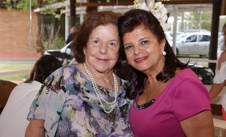 Hoje, Luiza Trajano Donato (foto com a poderosa Luiza Helena Trajano) comemora seus 93 anos