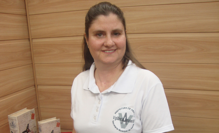 Paola Russo é veterinária junto à Prefeitura Municipal local