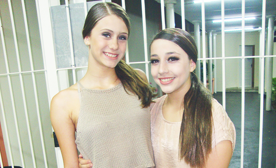 Mel Maniglia e Maria Eduarda Galvão dançam lindamente