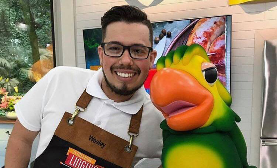 Wesley Berdu participou do quadro que elegeu ontem a melhor linguiça do Brasil, no programa Mais Você, da Globo