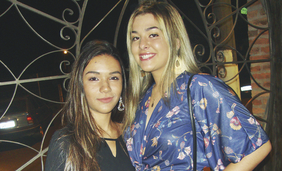No Espaço Madeira: Fabiany Ribeiro e Eduarda Isaac