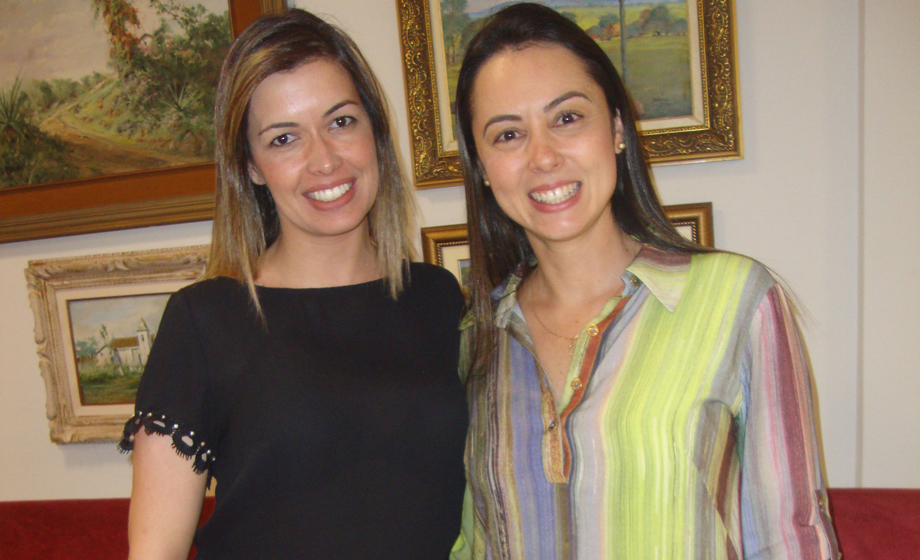 No “Municipal”: jornalista Nelise Luques e Patrícia Lara (from Araxá)