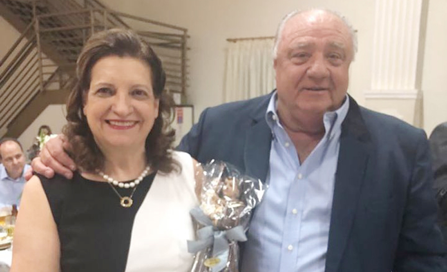 Marlene e Toninho Rizatti, agraciados pelo Mons. José Geraldo Segantin na Noite da Gratidão