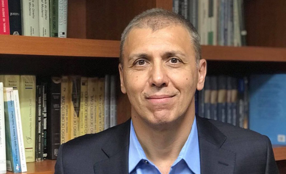 O juiz federal Rubens Calixto palestrou recentemente na Câmara Municipal