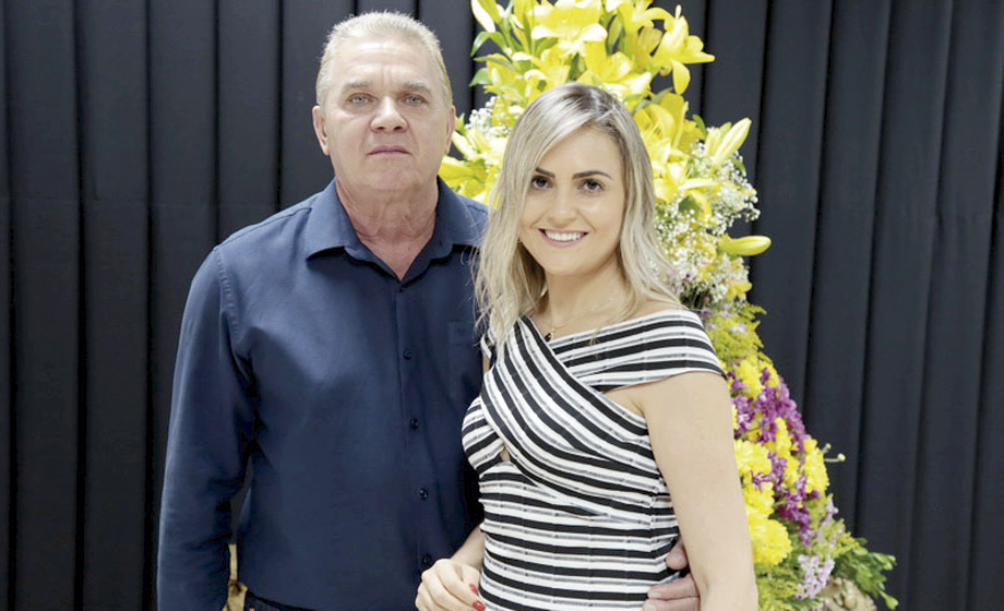 Pedro Conte (La Finestra) e Suzi Conte (Euro-Renault) em noite de homenagens na Câmara Municipal 