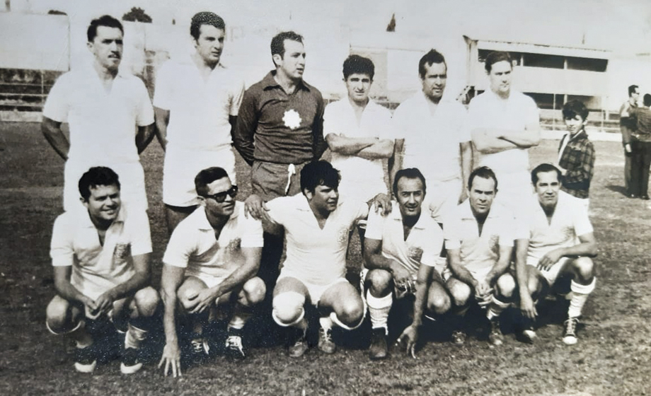 Em pé, da esquerda para a direita: Velasco, Heraldo, Luís Carlos Facuri, Edinho, Cristiano, Reinaldo Vilela, e ao fundo o Doutor Lancha. Agachados: Willian Wanderley Jorge, Reinaldo Ribeiro, Gualtinho, Carlos Mattar, Higino Rossi e Saul Cavalcanti