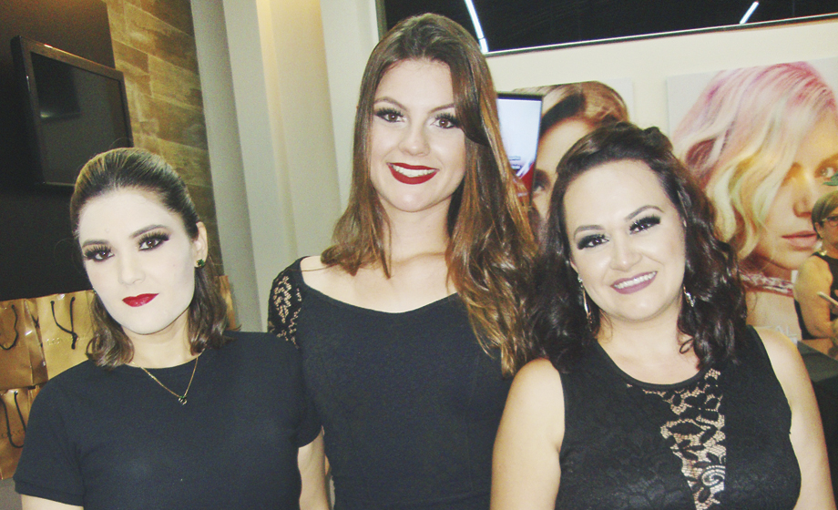 No novíssimo Studio MB: Thaíse Ramos, Jéssica Pimenta e Tainá Rigo