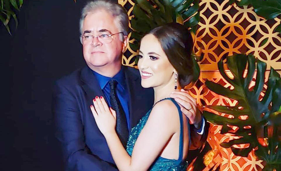 Laís Marcelino com seu pai, o médico cirurgião vascular Celso Lúcio Marcelino