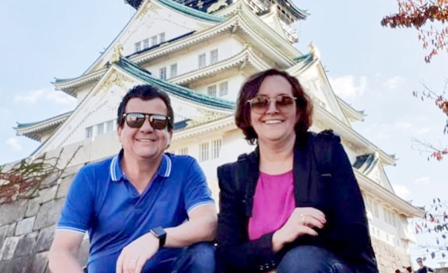  Em tour pela China, o casal Eraldo Costa e Solange (Palácio das Ferramentas)