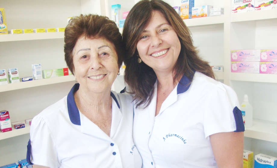 Valdira e filha Silvana S. Museti Duzi prestigiaram a Festa das Nações
