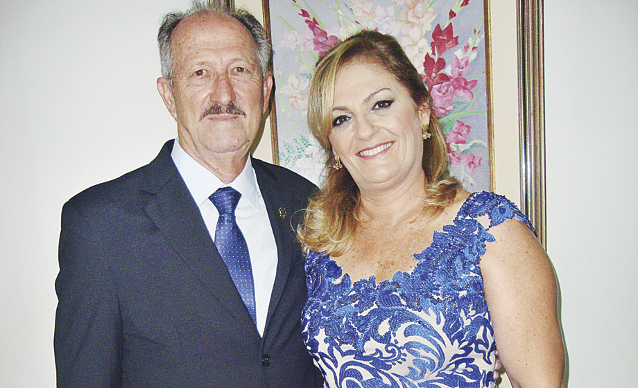 Antônio Carlos Anastácio (Boca)-Maria Angélica já moram no Ed. Via Franca