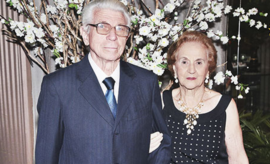 Sempre presente na vida social francana, Oneida Biondi Casadei e Eber Casadei