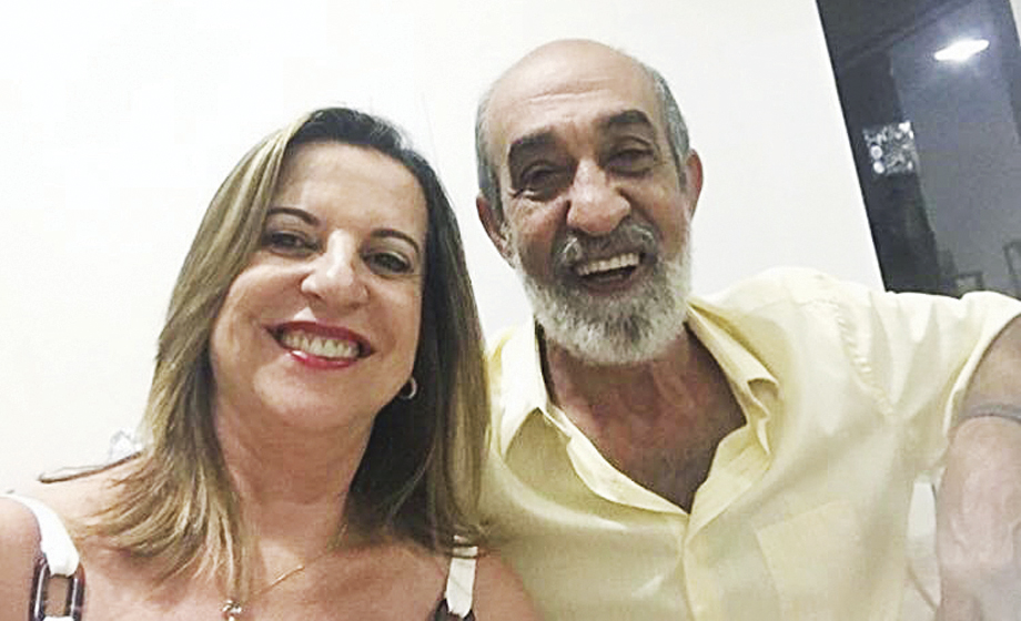 Médico clínico geral, cooperado da Unimed Franca, Antônio Jorge Salomão e esposa profa. Olga Salomão