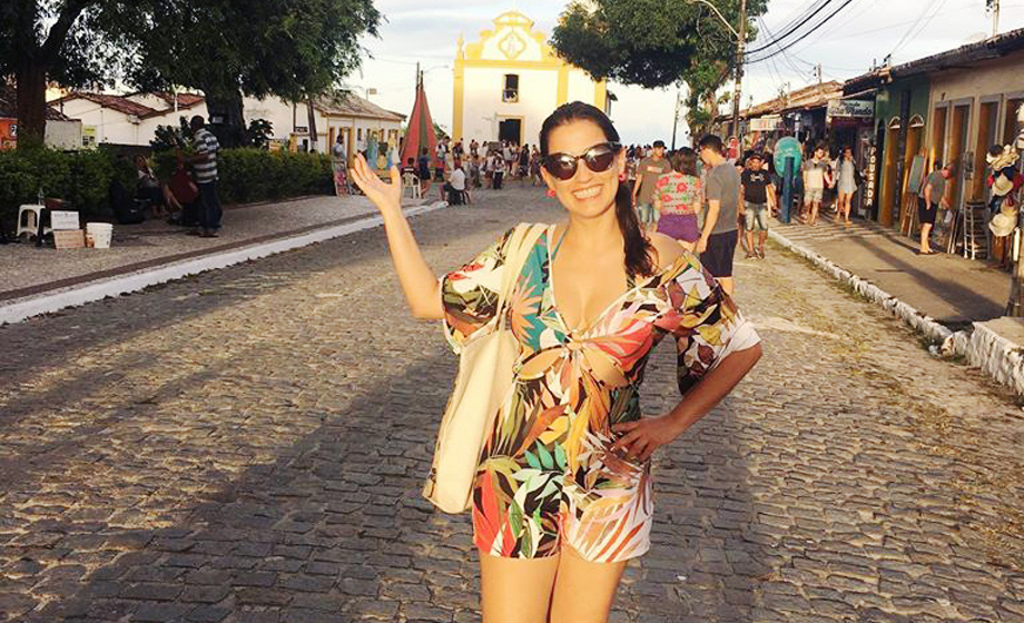  A advogada Mônica Lima em semana de férias no Arraial D’Ajuda-BA