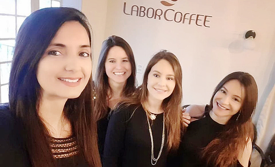 Najara Rodrigues, Camile Antequera, Marcelle Antequera e Michelle Antequera inauguram o LaborCoffee, dia 11/2