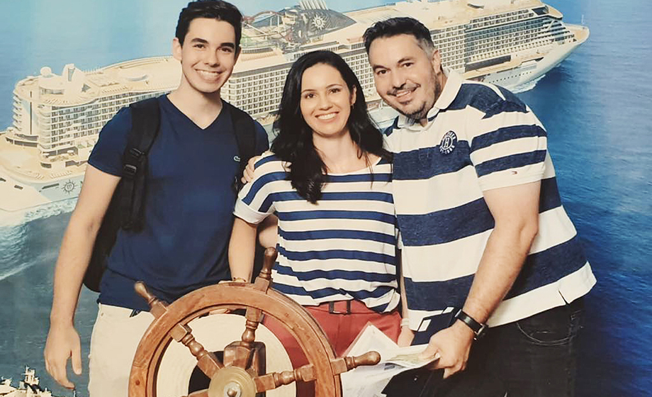 João Victor Patrocínio, Ariana Villela Patrocínio e Rafael Patrocínio (Rafa’s) curtiram férias no navio MSC Seaview