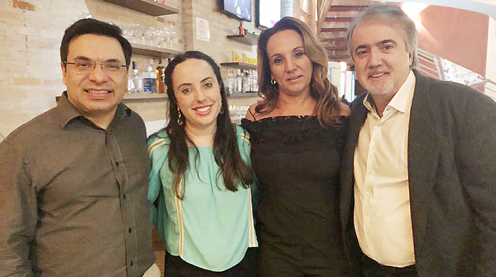 Diretores do La Borgata, Marilisa e Marcelo Theodoro, com o casal Alessandra e Lavínio Camarim, na Noite Portuguesa