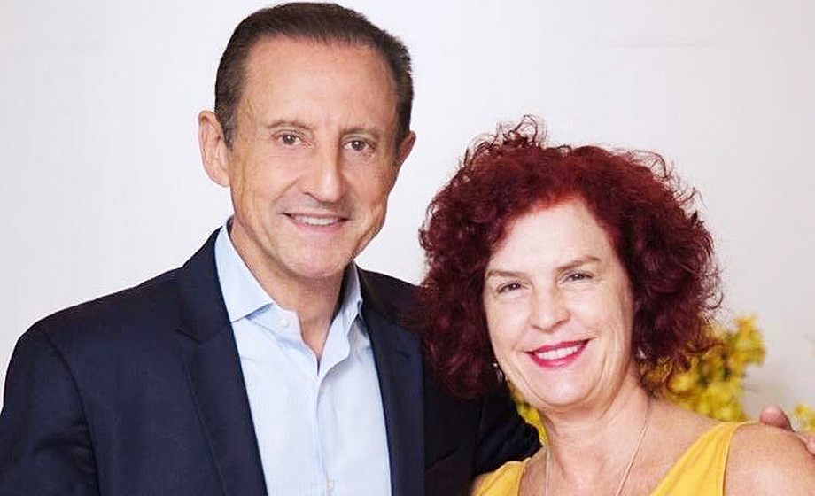 Com Paulo Skaf, a empresária Flávia Lancha, que tem revelado sua paixão por gestão pública