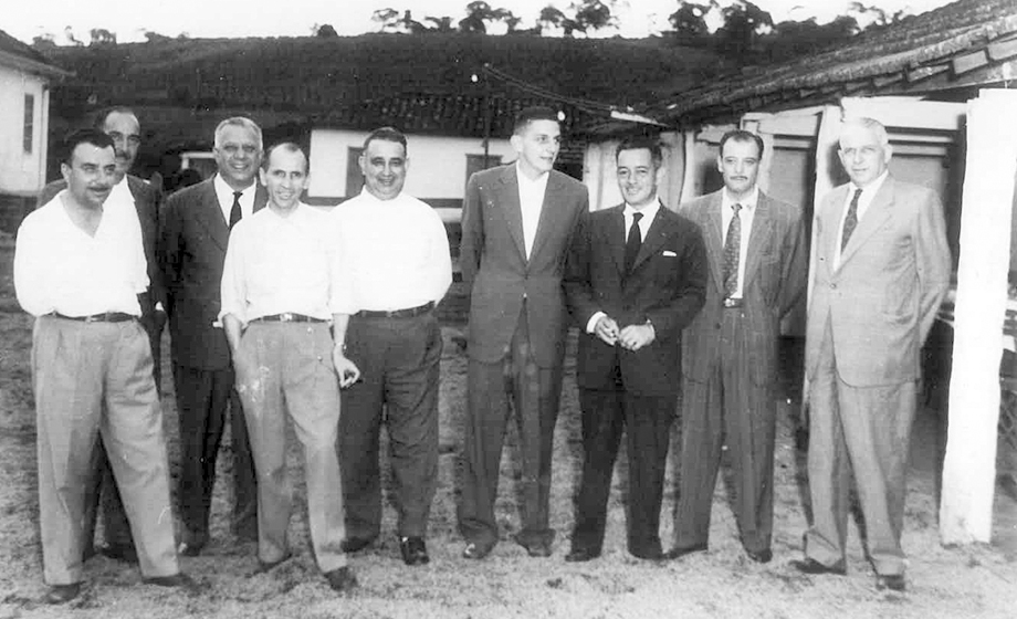 Da esquerda para a direita: Arnaldo Pucci, ? -  Guilherme Presotto, Higinote (?) - Paulo Pucci, Sílvio Luz, Ismael Alonso e Ricardo Pucci