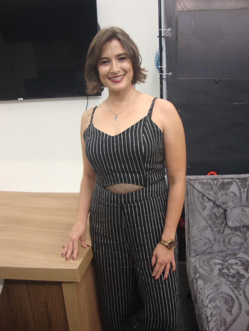 Altos quilates: bonita, elegante, dedicada, apaixonada pelo que faz: a veterinária Nelise C. Junqueira