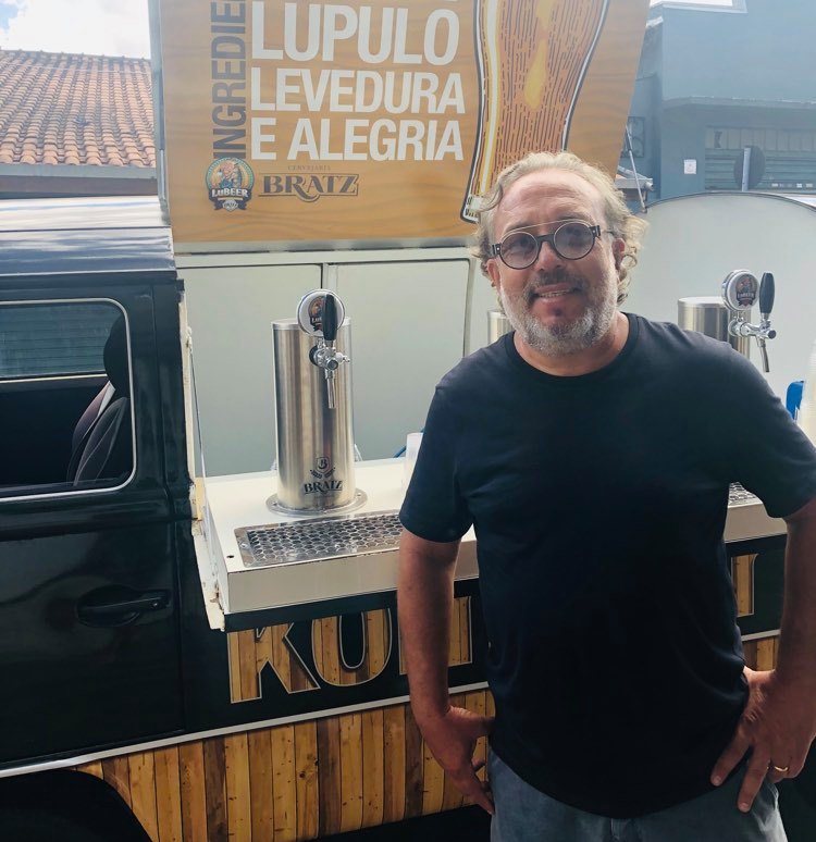 O rei da noite francana, Lú Carvalho, firmou uma parceria bacana com Wadinho Manieiro 