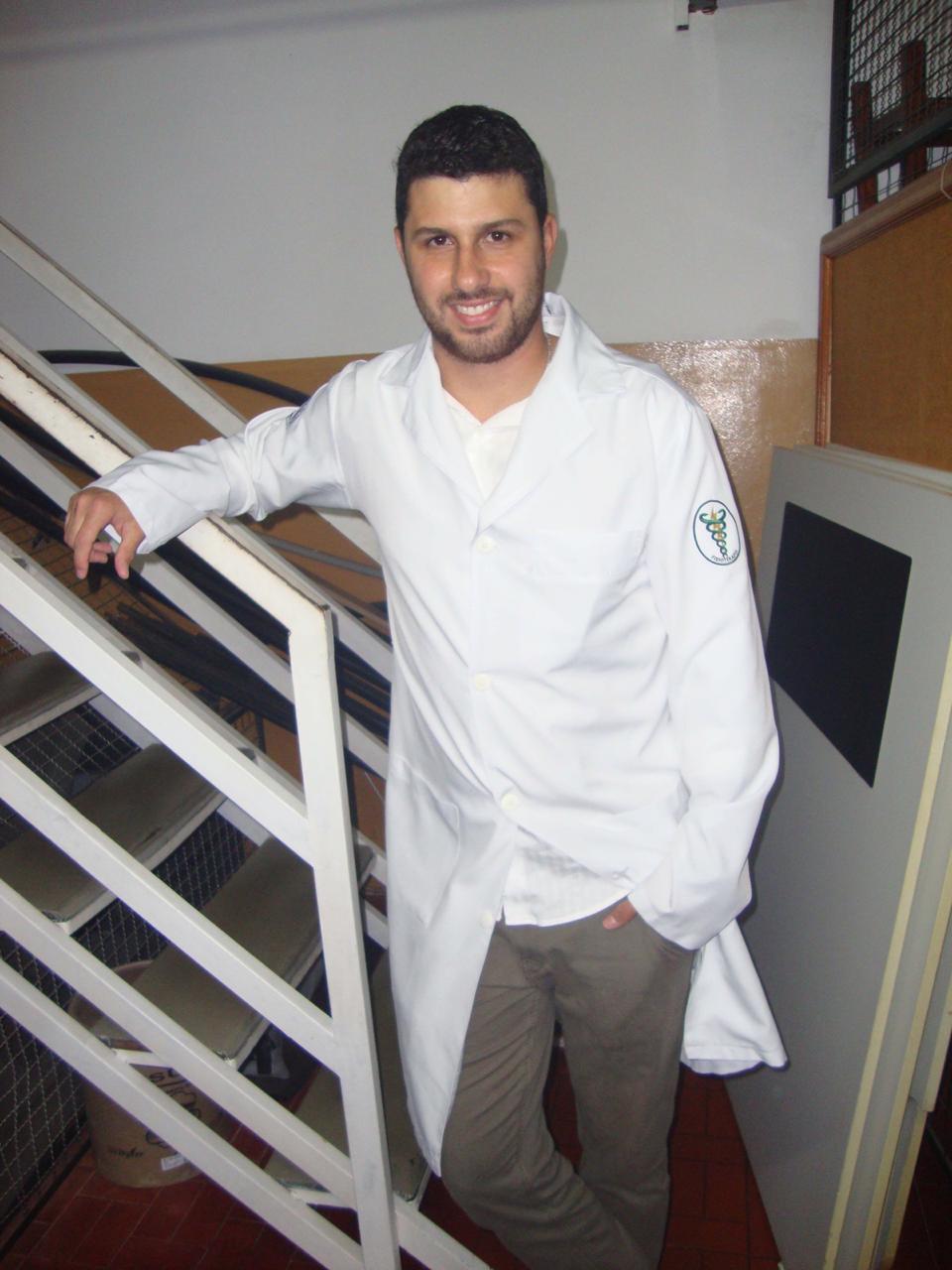 Felipe Sobreira (agora já papai) é conceituado fisioterapeuta.