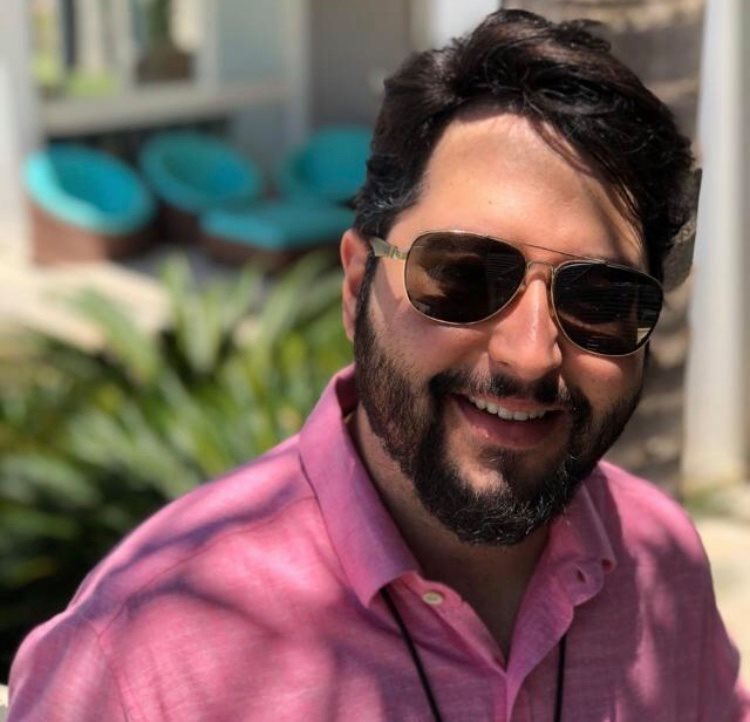 Fernandinho Costa comanda as transmissões das celebrações do Cenáculo, prestigiadas pelos seus incontáveis seguidores