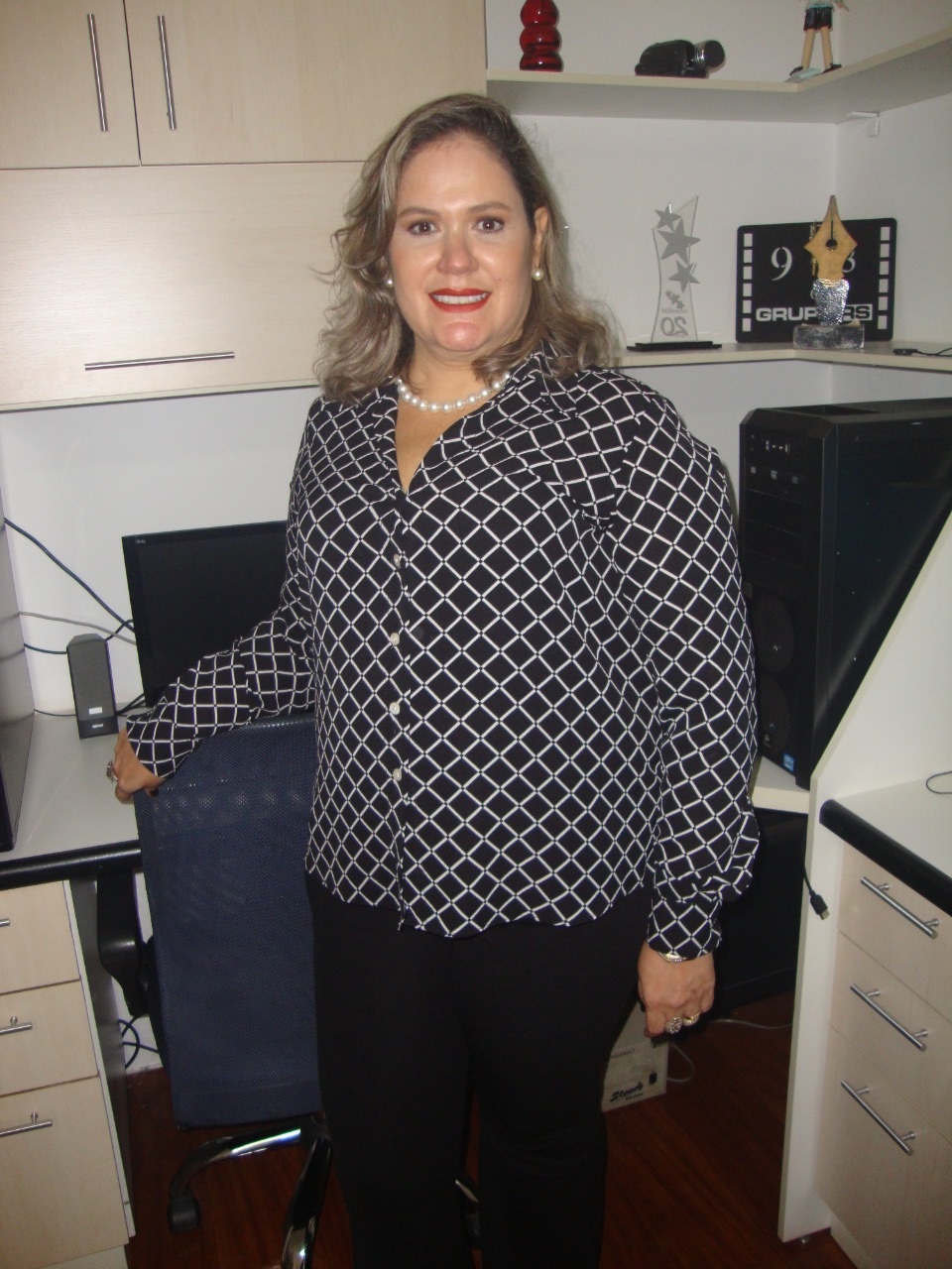 Marília Pedrucci é odontóloga (especialista em ATM/”Bruxismo”).