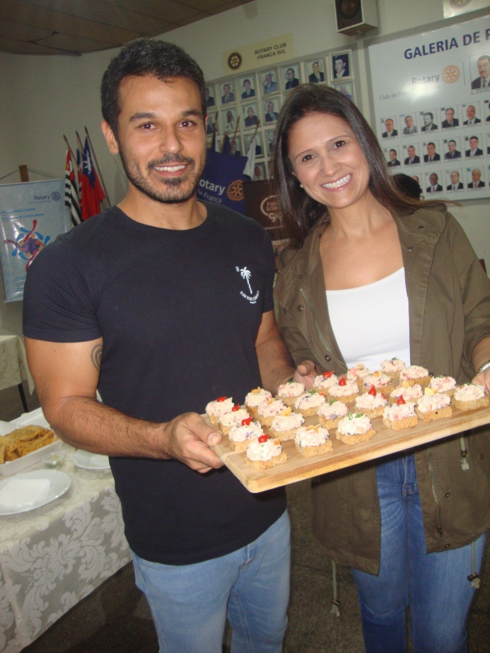 Em tempo de Fest Bar/19 (o evento só volta em 2021): Bruno Silva e Thaís Cintra.