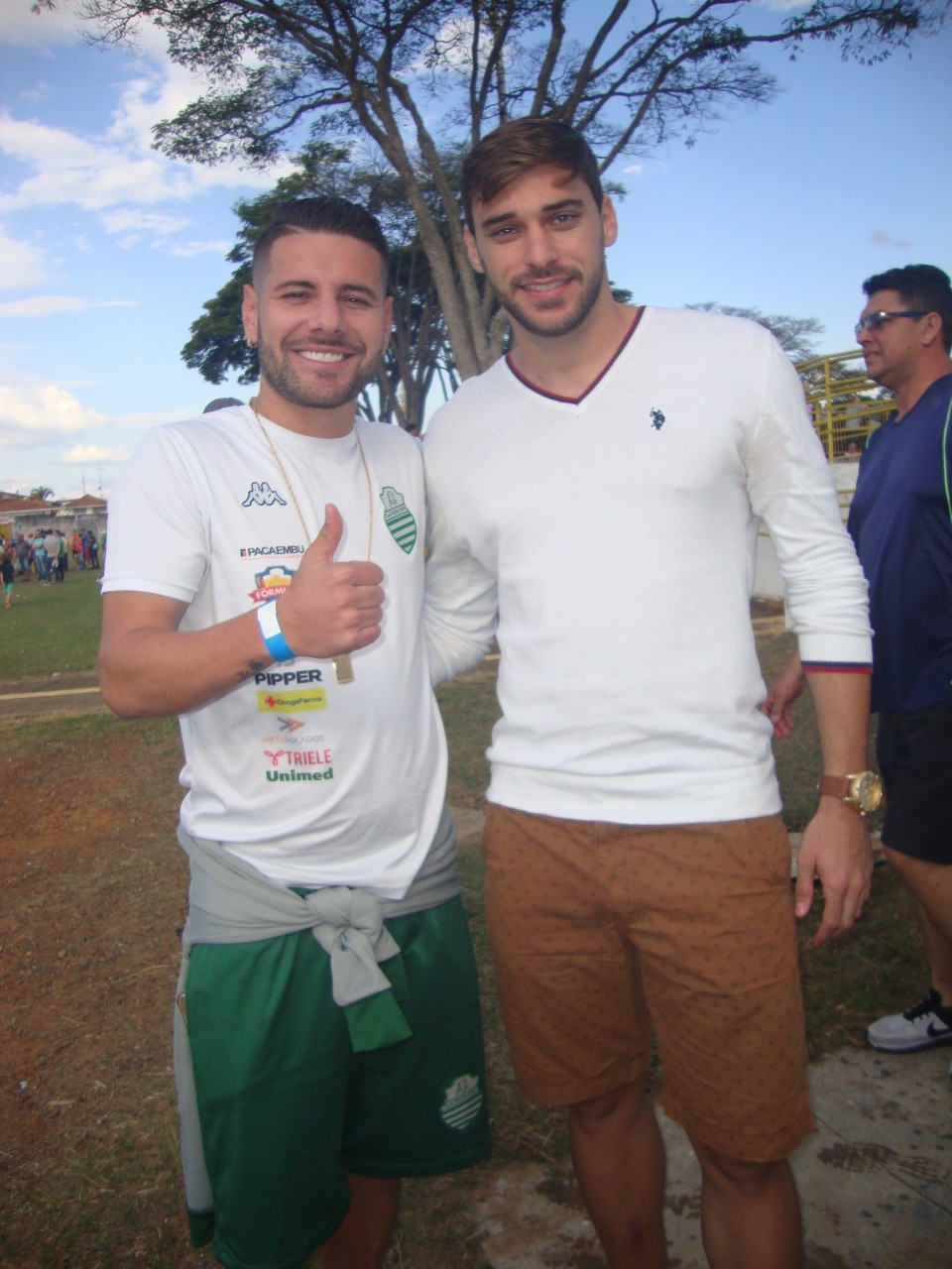 Em memorável tarde no “Lanchão” os jogadores Allan Patrick e Bruno Henrique.
