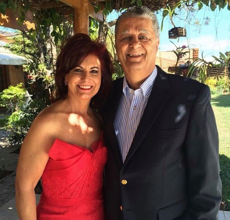 Completaram 46 anos de casados, a empresária Paula do Val e o médico Francisco Coelho Rocha