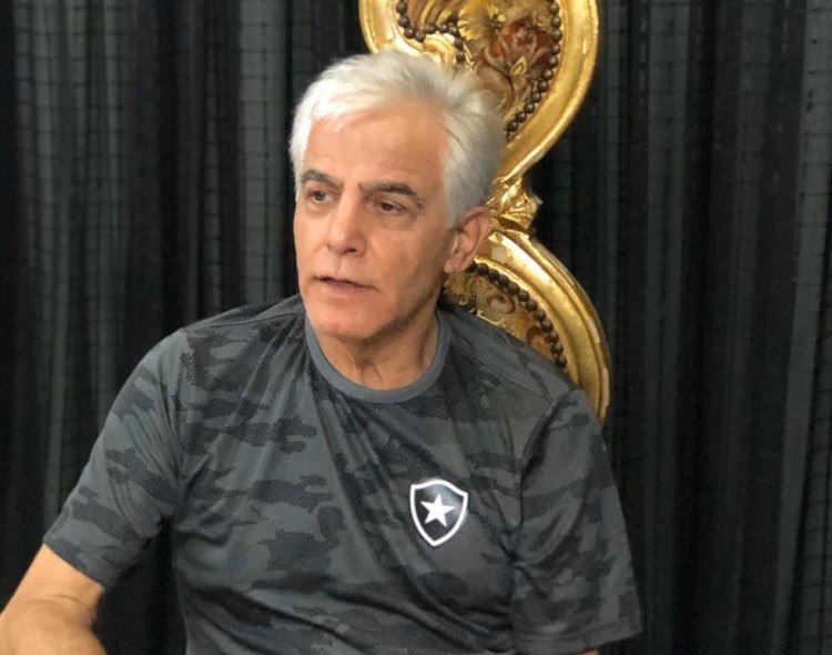 O juiz de direito Ivan Rodrigues Andrade vive um novo momento de sua vida, dedicando-se inteiramente à Literatura