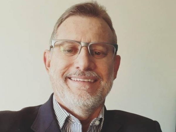 Professor-doutor Antônio Cezar Peron, docente na Unifran e UniFacef