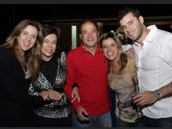 Silma Alcântara, marido e filhos