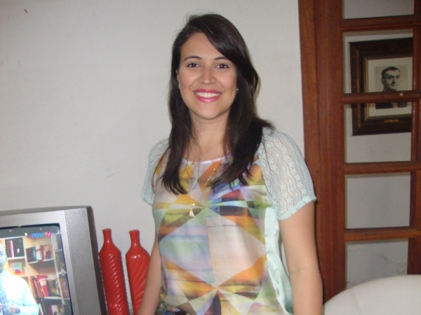 Marcela Ribeiro se divide entre o ser nutricionista e bailarina