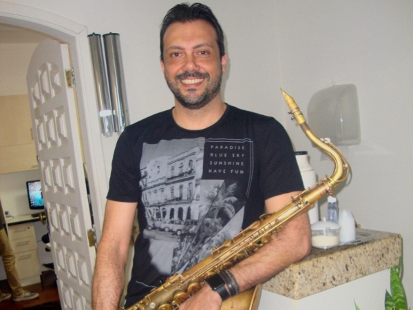 Beto Sápio: músico (presenteou-me com seu CD “O Tempo”) e advogado.