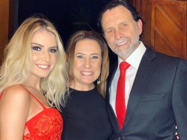 Presidente da Apae, Agenor Gado, com a filha Alice Micheletti e a esposa Adriane Micheletti