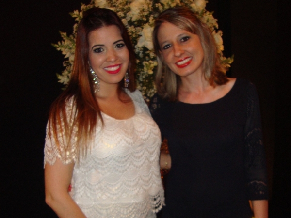 Maysa Púglia e Thaís Stephani. Maysa se casou, no cartório, com Saulo Almeida (Hope Comunicação)
