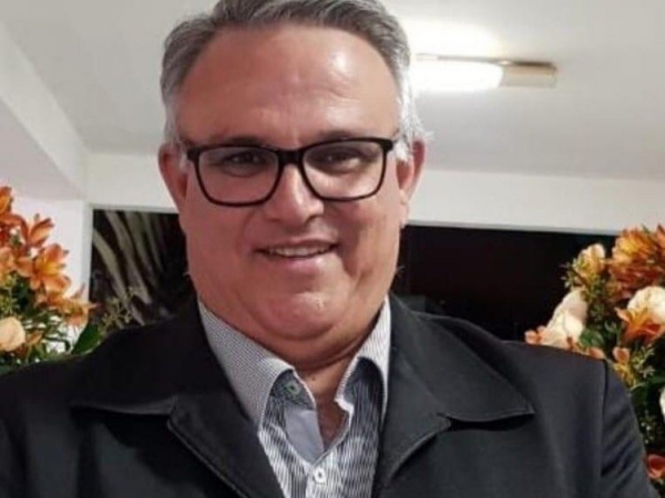 Monsenhor José Geraldo Segantin, que está de férias, completou anteontem (29), 4 anos no comando da Paróquia Santo Antônio