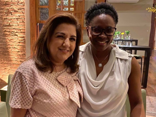 Empresária Dora Infante Bittar com sua fiel secretária, aniversariante de segunda última (15), Nair de Faria  