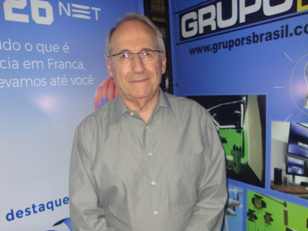 Grande Dr. Aldo Fantini. Que aniversaria na 4ª (dia 3). Aquele abraço!