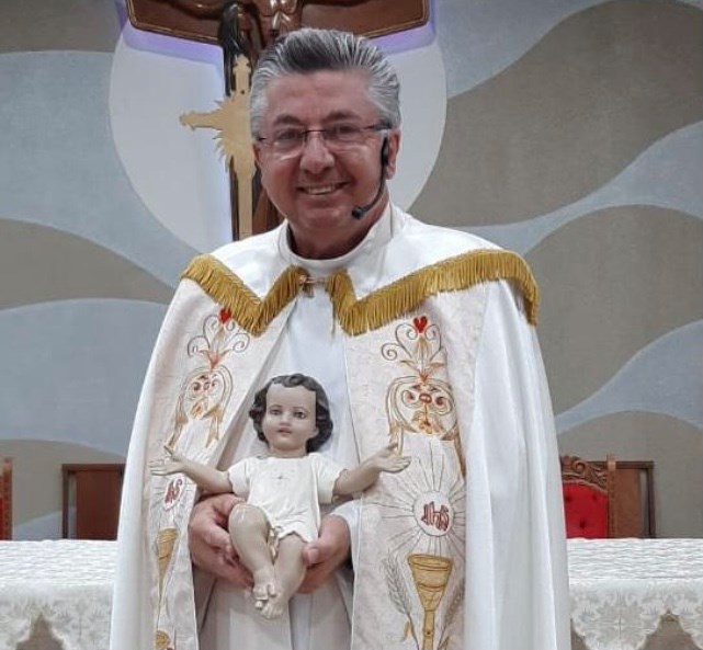 Padre Idair Perina, um dos sacerdotes mais carismáticos de Franca, completa amanhã 57 anos de vida