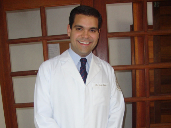 : Oftalmologista André Fávaro. Sua clínica, que leva seu sobrenome, está pronta!