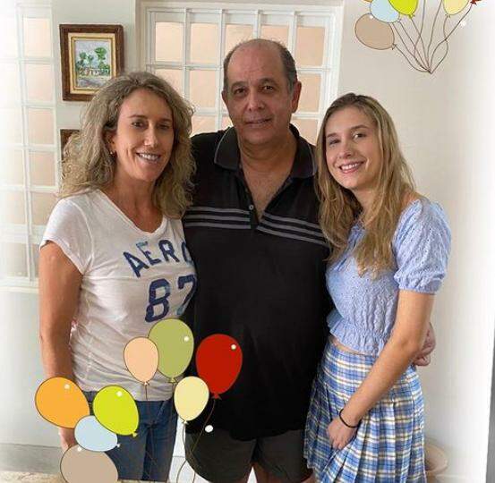  Dr. Rodolfo, Zezé e filha