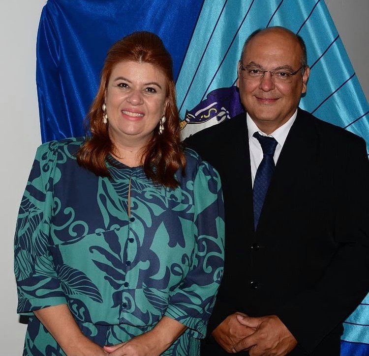 Primeira-dama de Franca, Cynthia Milhim Ferreira, e o prefeito Alexandre Ferreira
